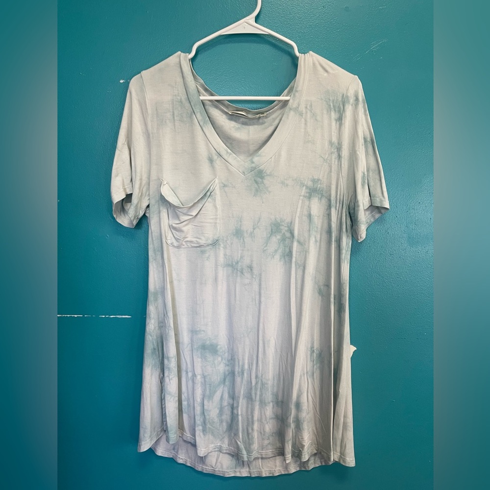 Blue tie dye shirt with pocket